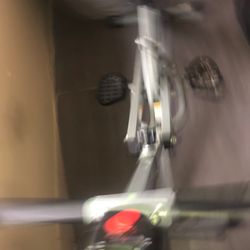 Exercise bike for the stomach