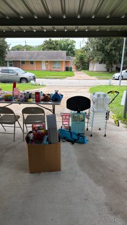 Garage sale 77035