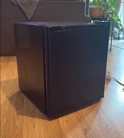 Mini fridge