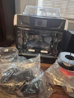 QIDI Tech X-Plus 3 3D printer w/ FREE Bonus Filament