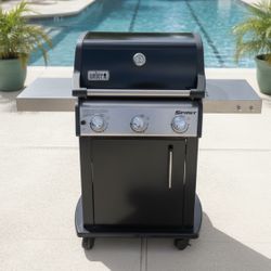 Delivery Available! Spirit E-315 3-Burner Propane Gas Grill BBQ! Works great! Excellent condition! Does not include propane tank.