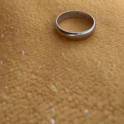 14 K White Gold Ring