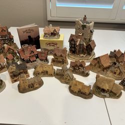 David Winter Collectible Cottages - All 17 For Only $40