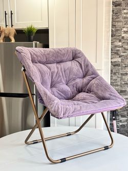 Stunning Purple Lounging Chair!! New! So cute