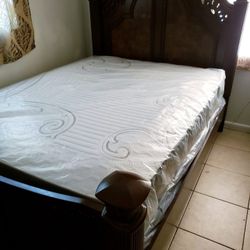 NEW QUEEN MATTRESS. Bed frame is not available. Take it home the same day 👍