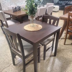 Small 3 Pc Dining Set With Fabric Chairs (New)