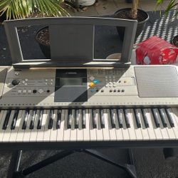 Electric Yamaha Piano