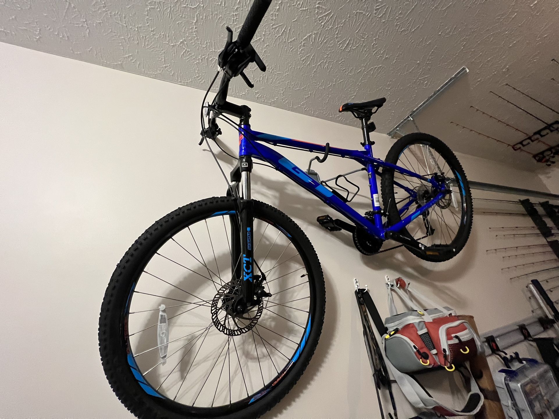 GT Mountain Bike 