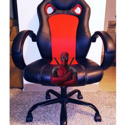 DEADPOOL Office / Gaming Chair [*kinda...]