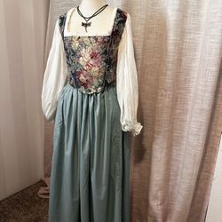 3 Piece Maiden’s Unlined Green Jacquard Bodice And Skirt With Short Sheer Chemise: Vintage