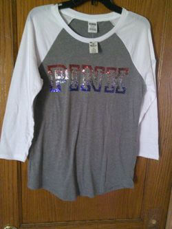 Victoria's Secret size M .