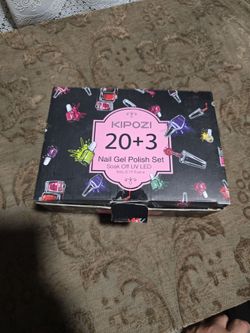 New Nail Gel Set, Soak Off UV LED set of 20 plus 3 top coats