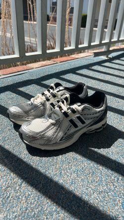New Balance 1906R - Size 8.5 & 9 Men