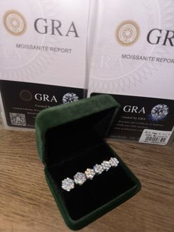 Mossanite Flower Earrings VVS1