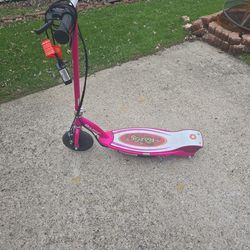 Scooter  electric  razor