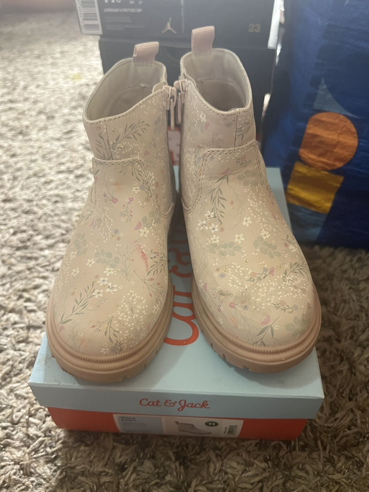 11C Girl floral Boots