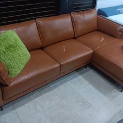 WE SELL BRAND NEW FURNITURE! HALF PRICE CLEARANCE SALE! 🎇🎆$1 DOWN EXTENDED FINANCING! ALL CREDITS WELCOME! 🙌SAVE BIG! DELIVERY TODAY!  THIS WEEK ON