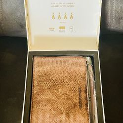 New in Box Aimee Kestenberg Embossed Snakeskin Leather Portable Charger Wristlet Wallet