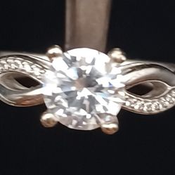 14K  White Gold Engagement Ring 