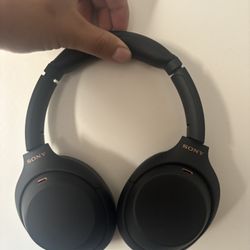 Sony Headphones 1000XM4