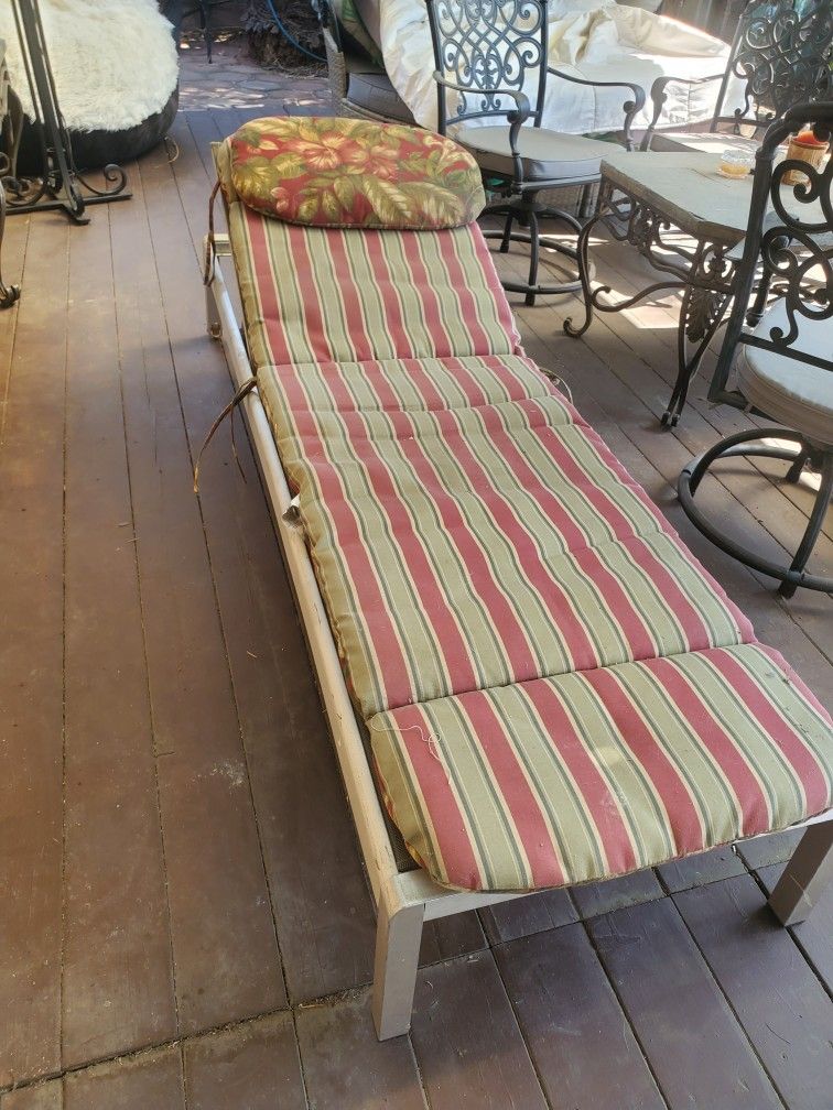 PATIO CHASE OUTDOOR ALUMINUM with NYLON MESH