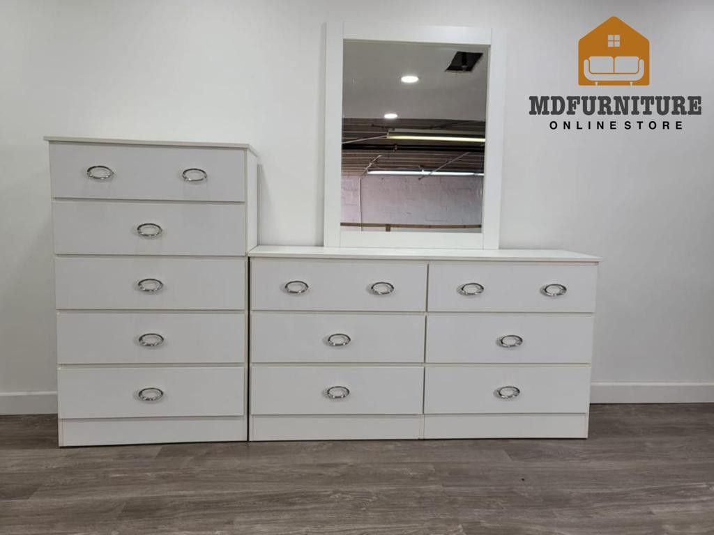 Comoda Con Espejo Y Gavetero