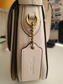 Coach Cherry Leather Bag for Sale in Orlando, FL - OfferUp