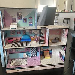 LOL Doll House