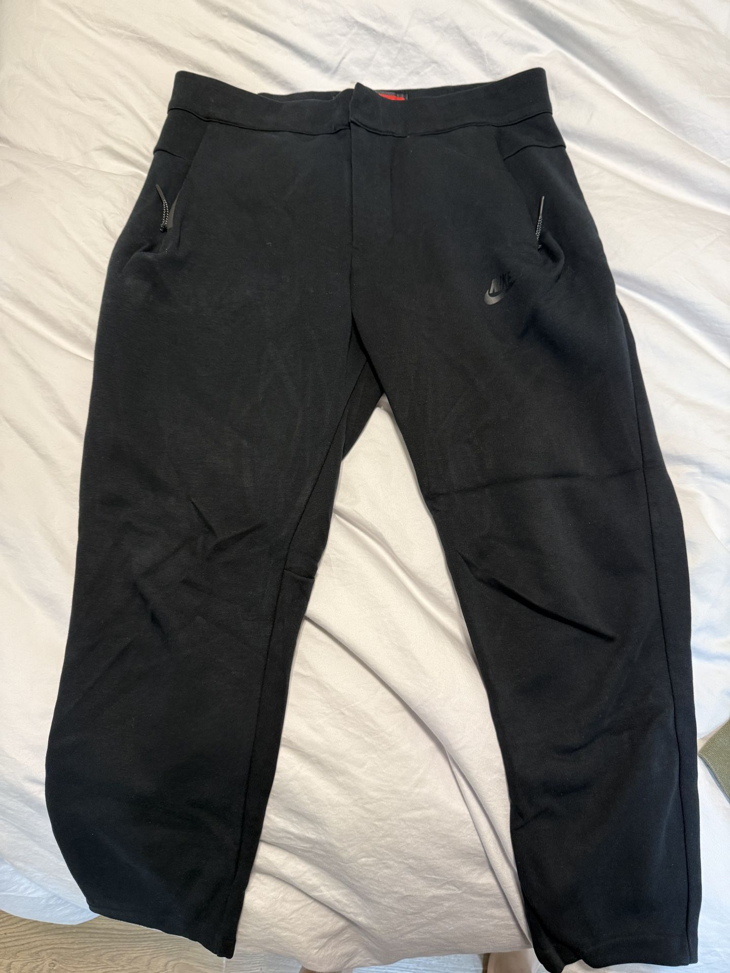 Nike Tech Fleece Pants Size Large Black