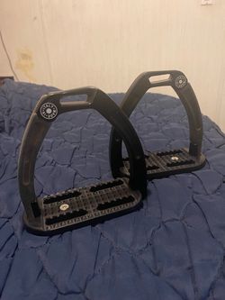 Acavallo Arena Alupro safety stirrups