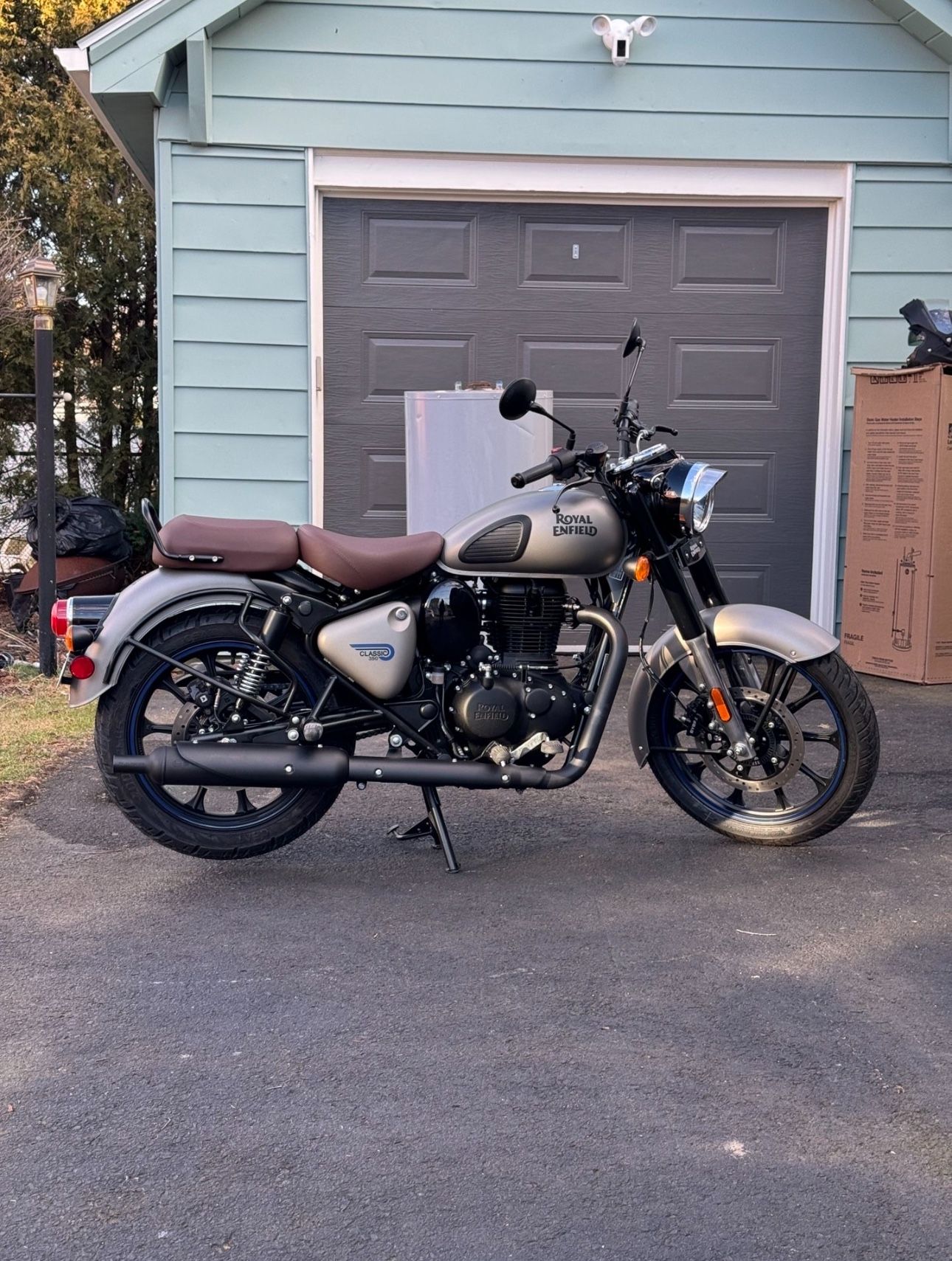 2023 Royal Enfield Classic Gunmetal Gray