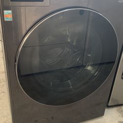 ALL IN ONE WASHER AND DRYER !!!!!FREE LOCAL DELIVERY !!!!!