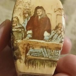 Antique ROYAL DOULTON England - MINI VASE SIR ROGER DE COVERLEY   2.5"