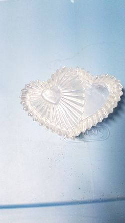 Glass storage box
