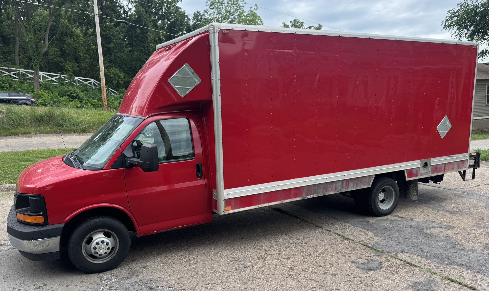2017 Chevrolet Cutaway G4500 18ft Box