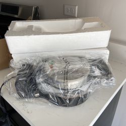 Waffle Maker ( Brand New)
