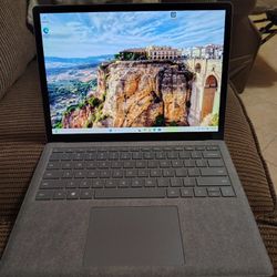 Surface Laptop 5
