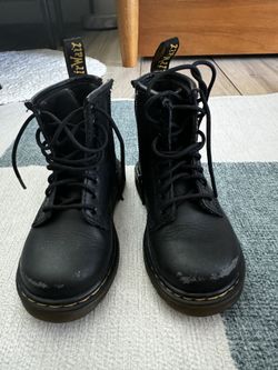 Dr. Marten Toddler Size 8