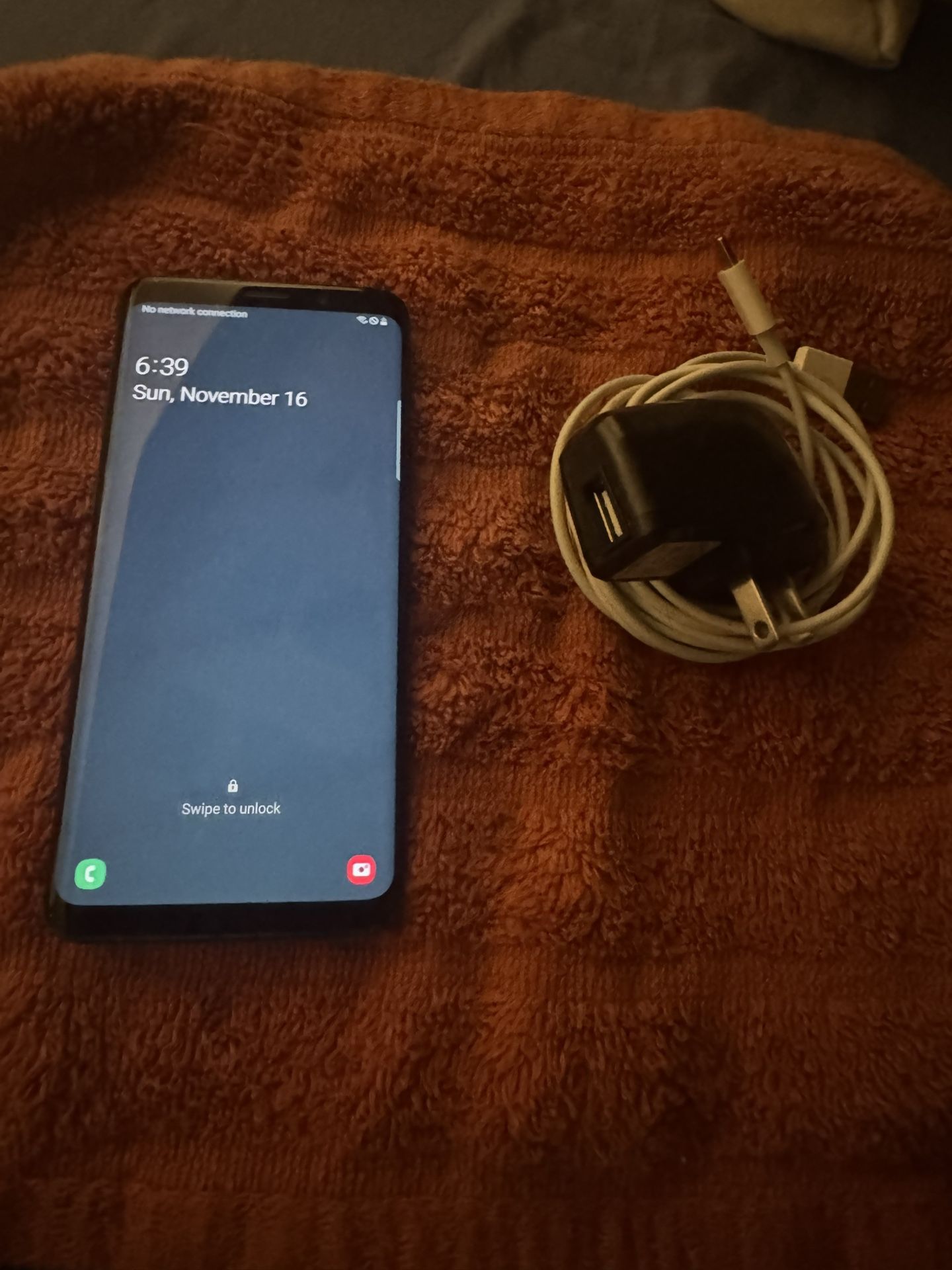 Samsung Galaxy S9 - 64GB - UNLOCKED!