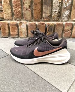 Nike Revolution 8 Running Shoes