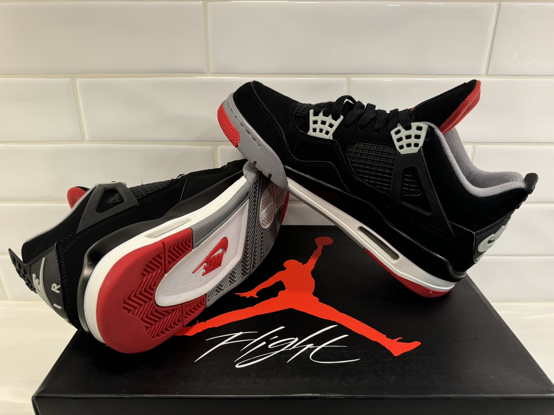 Jordan 4 Bred