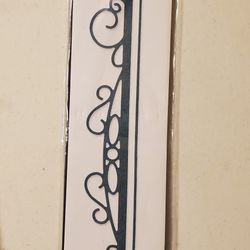 Sizzix Sizzlit Decorative Strip BNIP Swirly Front