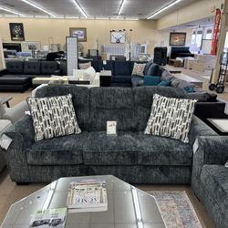 Lonoke Sofa And Loveseat