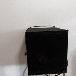 Klipsch R-10SW Subwoofer – With Defects, No Wires