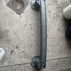 Volvo 2022 XC60 Rear Crash Bar
