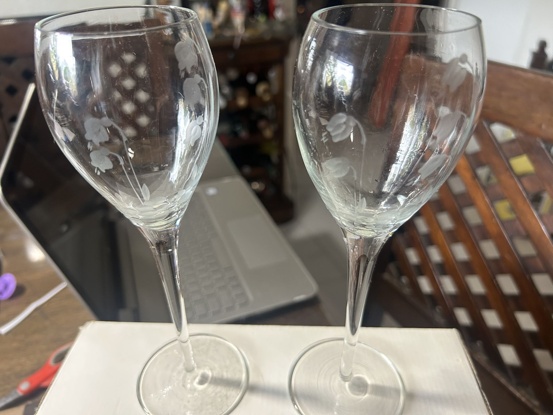 Avon Gift Collection Wine Glasses