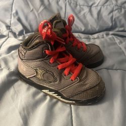 Off White Muslin Retro 5  Jordan 8c