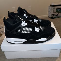 Air Jordan 4 Retro ‘White Thunder’