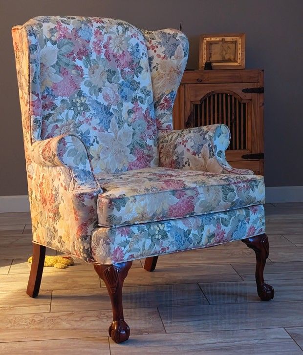 Chippendale Wingback Upholstery Chair