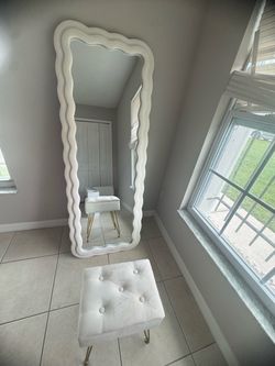 Wavy Mirror and Bench Set